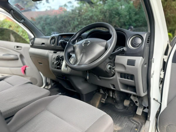 2015 Nissan NV350 Caravan