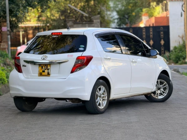 2016 Toyota Vitz