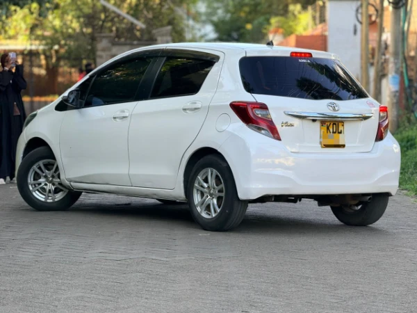 2016 Toyota Vitz