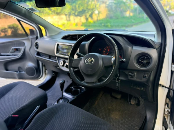 2016 Toyota Vitz