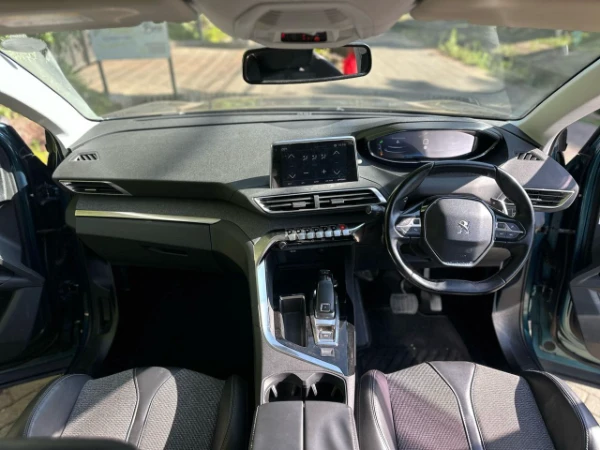 2019 Peugeot 5008 7-Seater