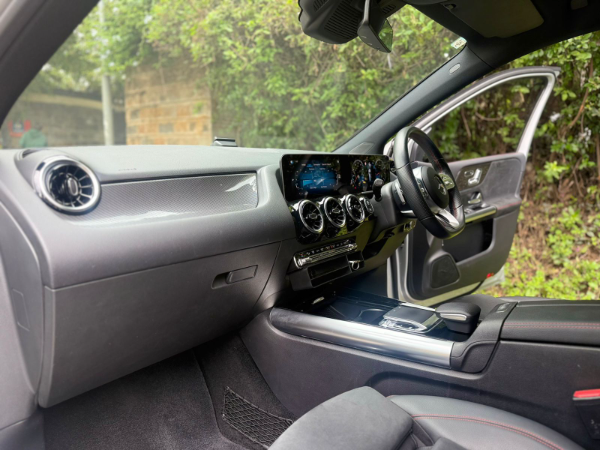 2019 Mercedes Benz B180