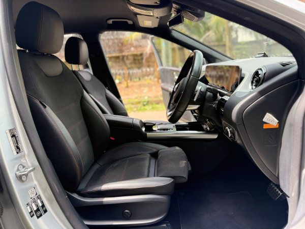 2019 Mercedes Benz B180
