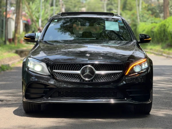2019 Mercedes Benz C200 Sunroof
