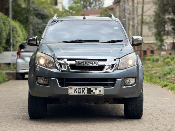 2017 Isuzu D-Max Doube Cabin Canopy