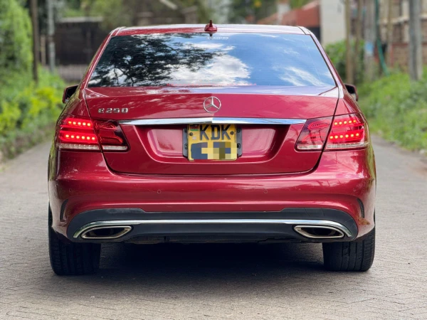 2015 Mercedes Benz E250