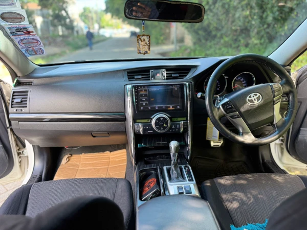 2012 Toyota Mark X