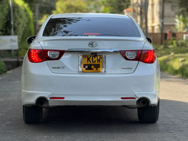 2012 Toyota Mark X