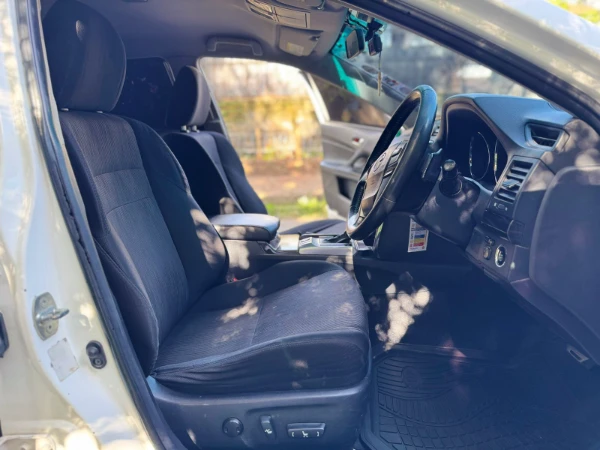 2012 Toyota Mark X