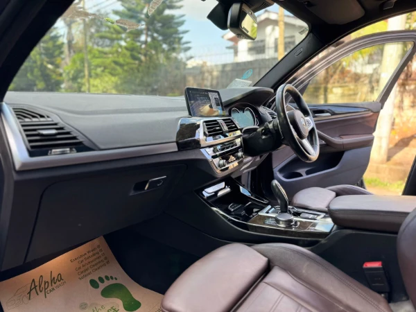 2018 BMW xDrive 20D M-Sport