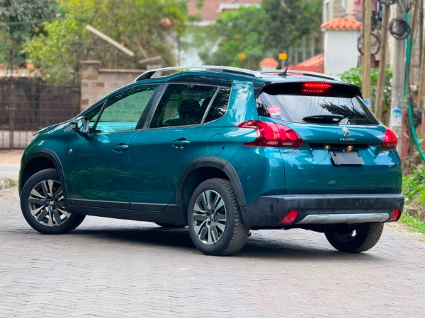 2019 Peugeot 2008 Moonroof