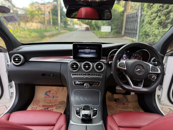 2018 Mercedes Benz C200 Sunroof