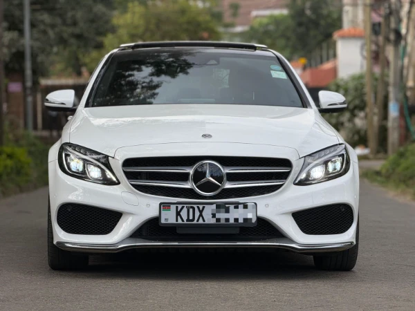 2018 Mercedes Benz C200 Sunroof