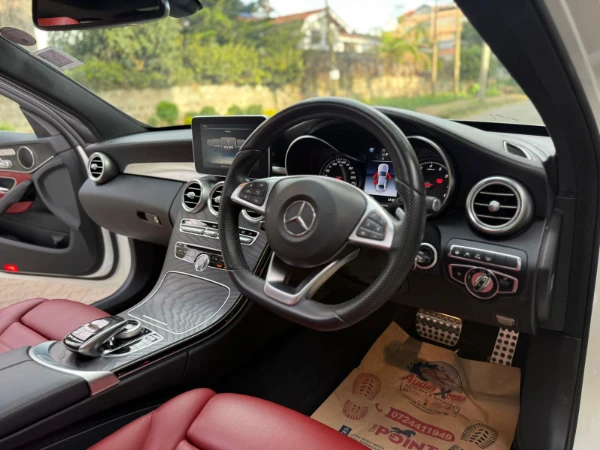 2018 Mercedes Benz C200 Sunroof