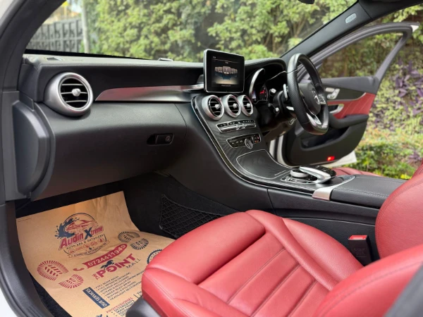 2018 Mercedes Benz C200 Sunroof
