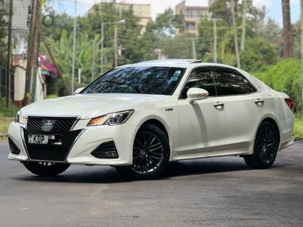 2017 Toyota Crown Athlete