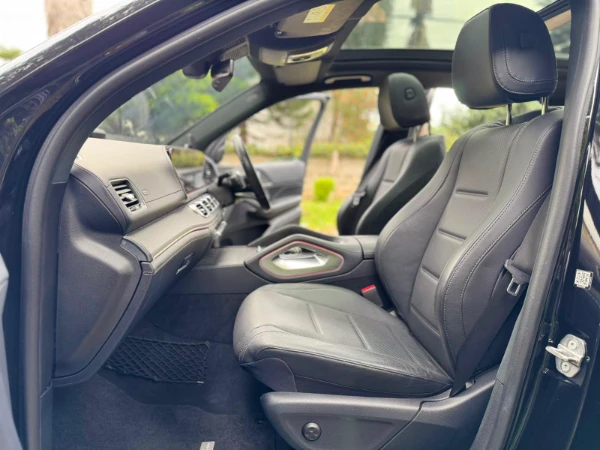 2019 Mercedes Benz Fully Loaded Sunroof