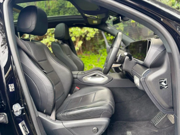 2019 Mercedes Benz Fully Loaded Sunroof