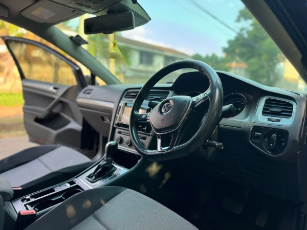 2014 Volkswagen Golf