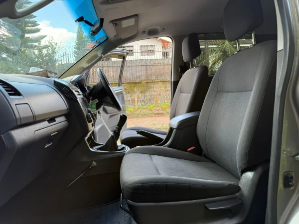 2023 Isuzu D-Maz Local