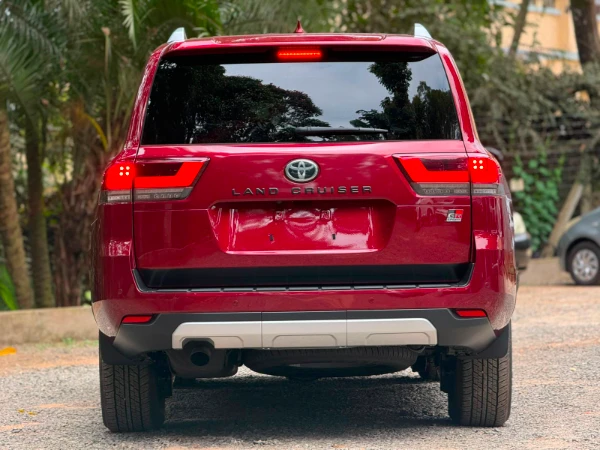 2023 Toyota LandCruiser 300 GR Sport Fully Loaded