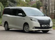 2016 Toyota Noah Hybrid