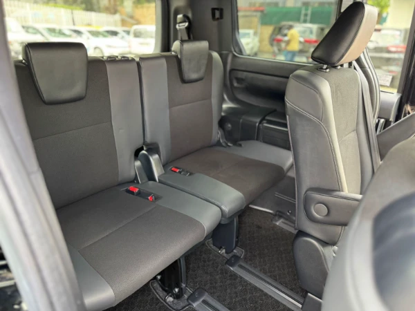 2019 Toyota Noah WXB