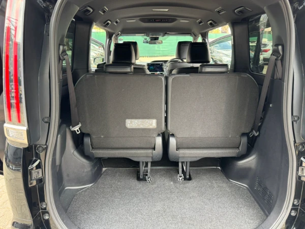 2019 Toyota Noah WXB