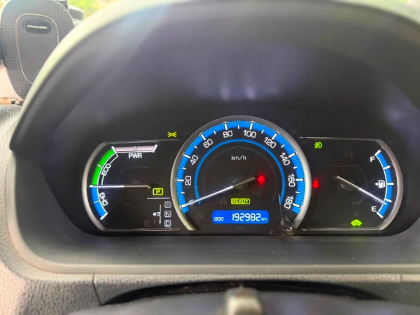 2016 Toyota Noah Hybrid