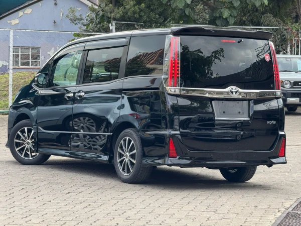 2019 Toyota Noah WXB