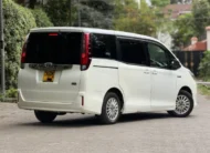2016 Toyota Noah Hybrid