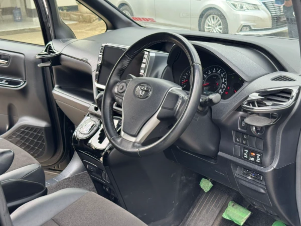 2019 Toyota Noah WXB