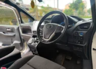 2016 Toyota Noah Hybrid