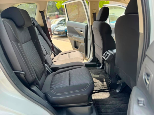 2020 Mitsubishi Outlander Low Mileage