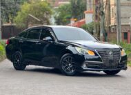 2013 Toyota Crown Royal Saloon