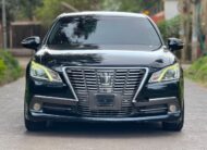 2013 Toyota Crown Royal Saloon