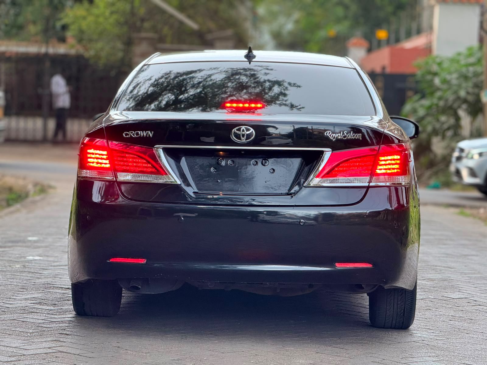 2013 Toyota Crown Royal Saloon