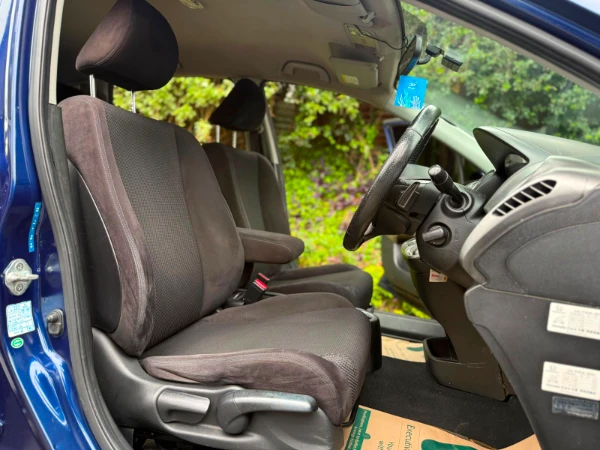 2013 Honda Stream 7 Seater