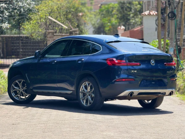 2018 BMW X4 xDrive 20i