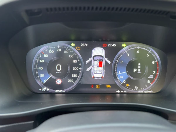 2019 Volvo XC40 AWD R-Design Sunroof