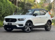 2019 Volvo XC40 AWD R-Design Sunroof