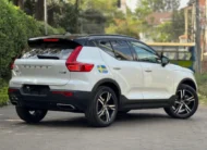 2019 Volvo XC40 AWD R-Design Sunroof