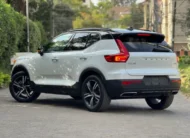 2019 Volvo XC40 AWD R-Design Sunroof