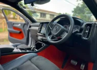 2019 Volvo XC40 AWD R-Design Sunroof