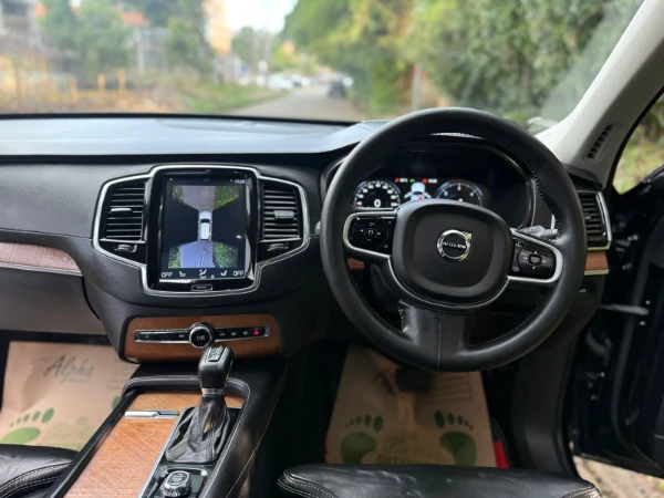 2019 Volvo XC90 D4 AWD Sunroof