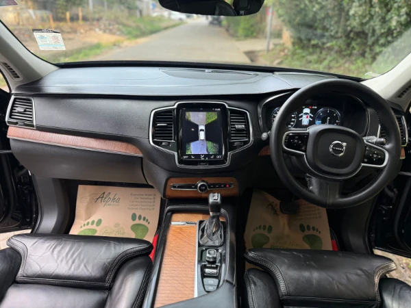 2019 Volvo XC90 D4 AWD Sunroof
