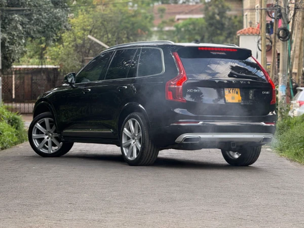 2019 Volvo XC90 D4 AWD Sunroof