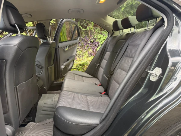 2012 Mercedes Benz C200