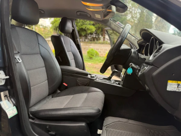 2012 Mercedes Benz C200