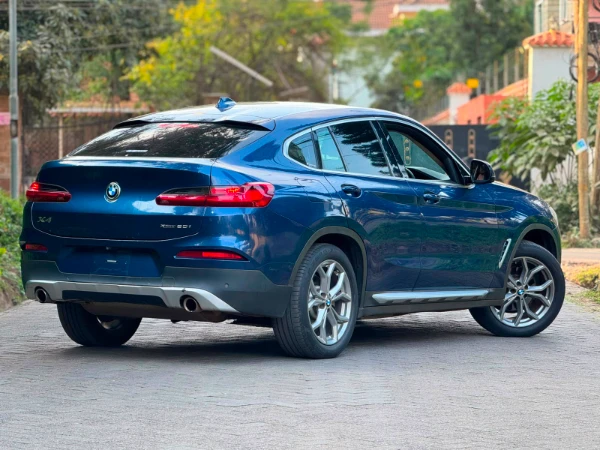 2018 BMW X4 xDrive 20i